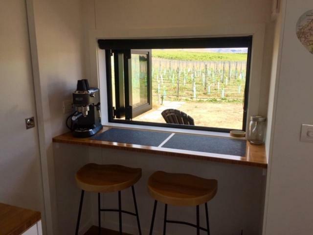Romantic Vineyard Getaway Waipara Exterior photo